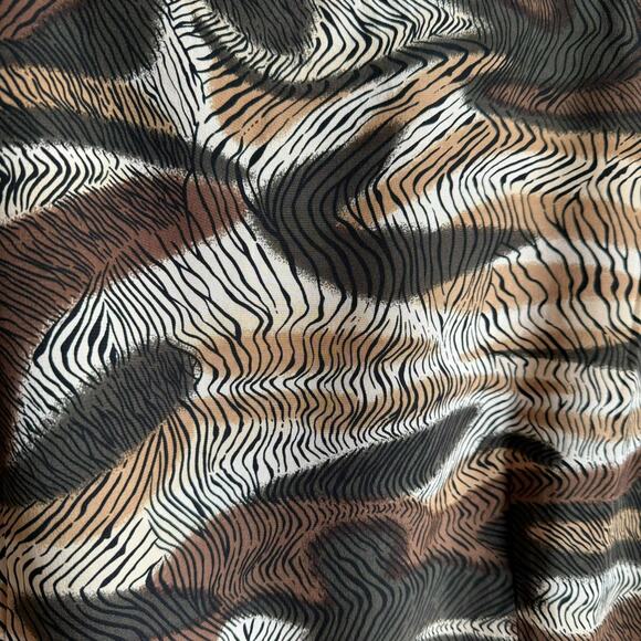 Jacobson’s Petite Vintage 90s Silk Animal Print Top 12P - Picture 2 of 7